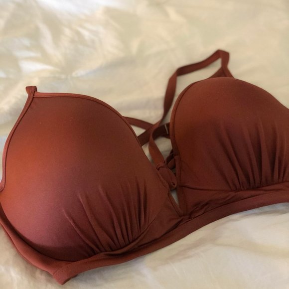 New Without Tags! Push-Up Bikini Top Size 38DD - Picture 1 of 5